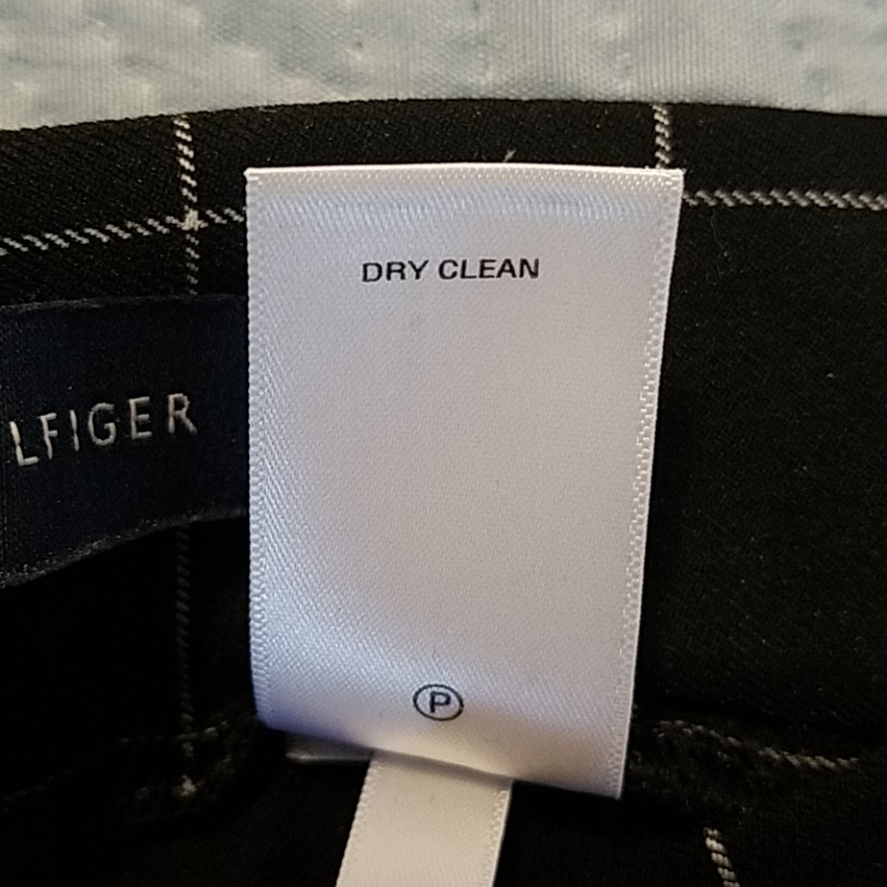 Classic Tommy Hilfiger black plaid pants - Picture 5 of 5